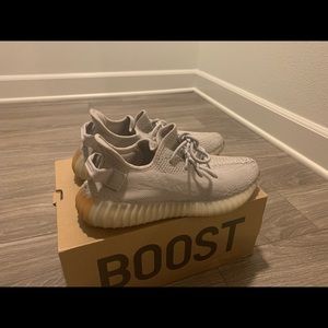 Yeezy Boost 350 V2 'Sesame' 8.5 M/ 10.5 W
